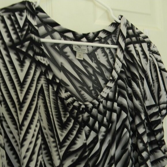 Worthington Woman Stretch Top Blouse 3X Black White Shirt Career Work Layering - Picture 3 of 4